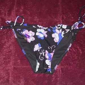 VS BIKINI BOTTOM